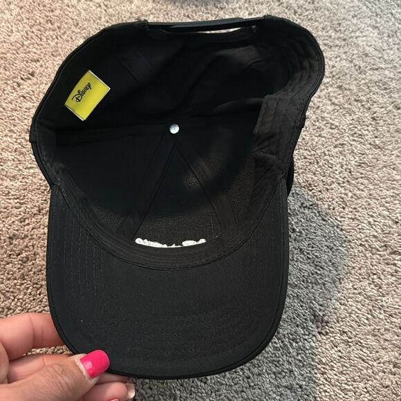 Disney Youth Mickey Hat with ears! Like new! OSFM adjustable back - Picture 3 of 4